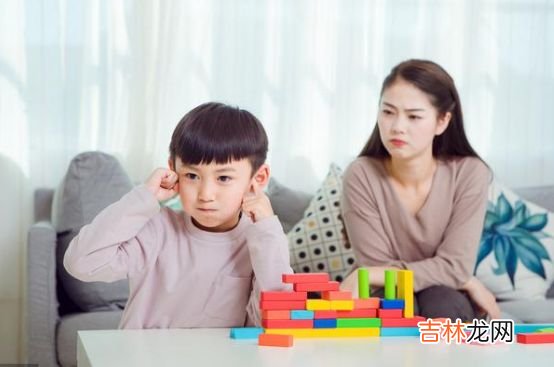 孩子易怒易哭闹是心理问题吗、该如何调教？