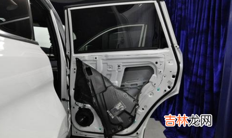小卡片掉车窗里面去了有事吗