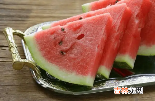 西瓜有白籽是怎么回事