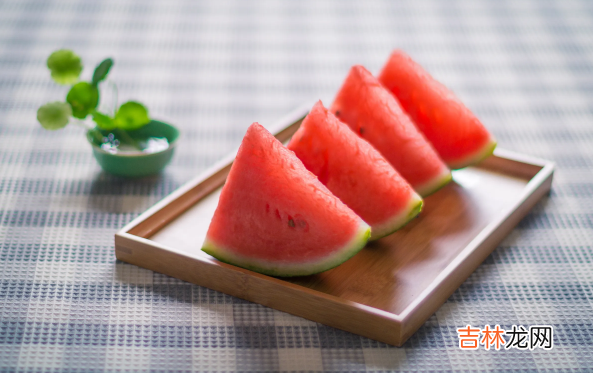 半个西瓜放冰箱一晚上还能吃吗