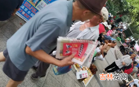 为什么有那么多人随地吐痰