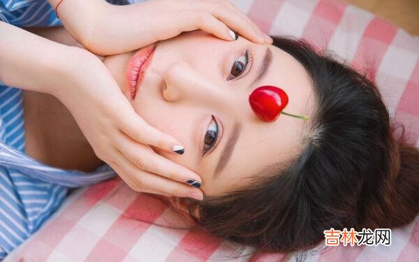 下巴尖的女人性格如何 比较固执