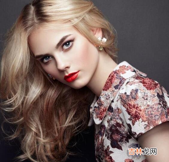 国字脸女生适合什么发型？