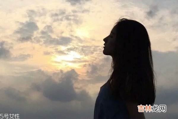 女生如何提高自己的气质 男生会和什么样的女生结婚