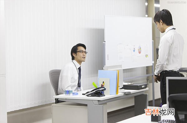 入职半年，领导问对公司有什么建议，怎么回答比较好？