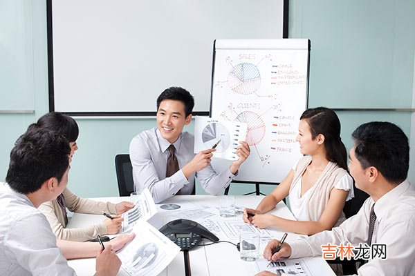 入职半年,领导问对公司有什么建议,怎么回答比较好?