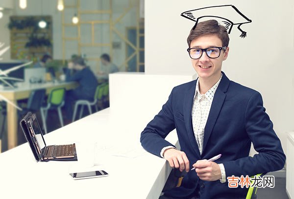 入职半年，领导问对公司有什么建议，怎么回答比较好？
