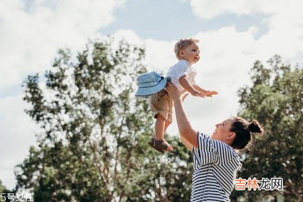 老婆不愿意生孩子怎么办？ 老婆为什么不愿意生孩子