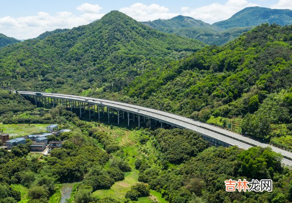上升星座白羊座的人,藏不住事,开心与不开心都写在脸上
