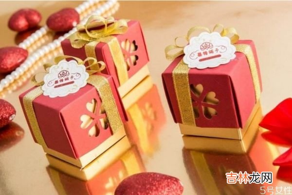 结婚喜糖一般装多少颗 结婚喜糖一般怎么搭配
