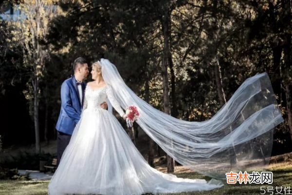 爱情真的是婚姻的必要条件吗? 婚姻的必要条件是什么?