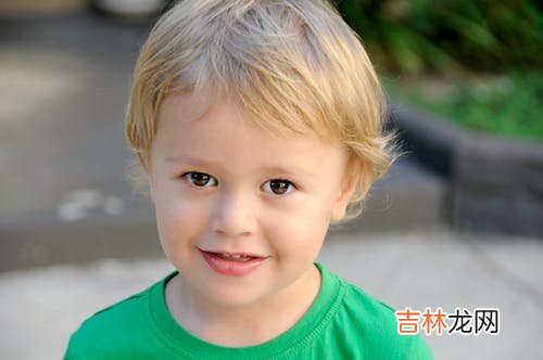 2020年农历四月初五日出生的男宝宝如何起名？