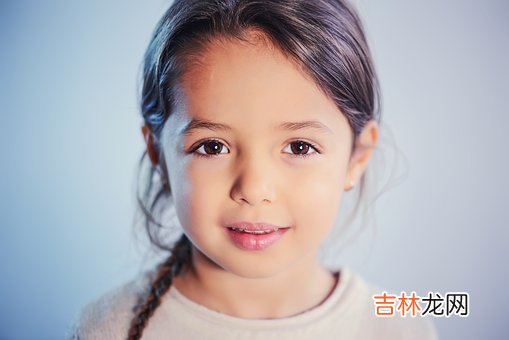 2020年农历四月初二日出生的女宝宝如何起名?