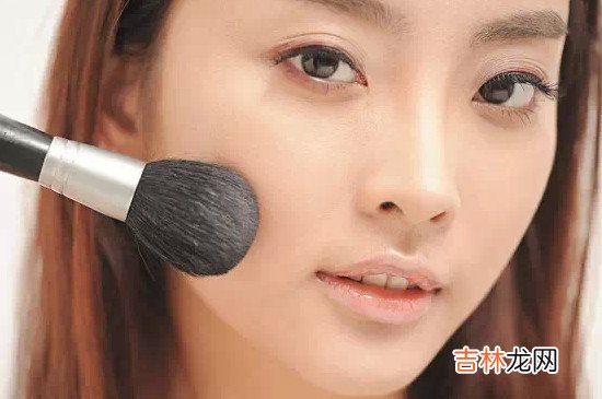 干皮能用纪梵希散粉吗