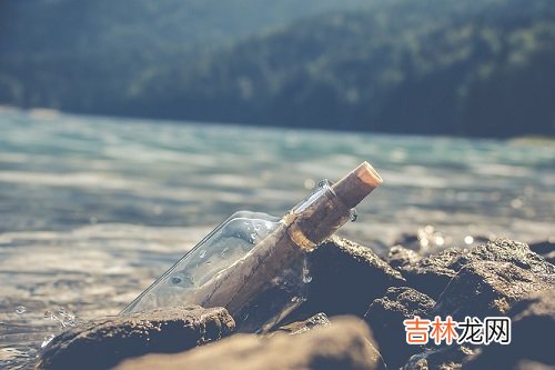 如何判断水瓶心里有你，这几点就可以看出来