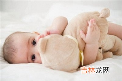 2020鼠年六月二十八日出生男孩如何起名?