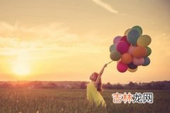 2020庚子鼠年八月十六日出生的女孩怎么起名？