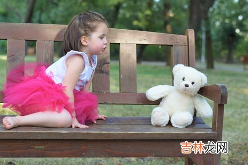 冬至2019年农历十一月廿七日出生的女宝宝命运如何？