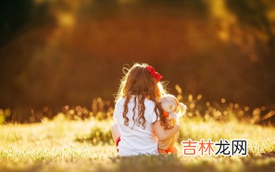 2020庚子年农历八月初二日出生的女孩怎么起名？