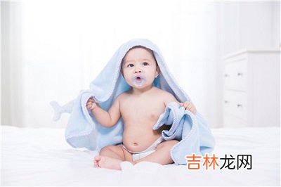 2020庚子鼠年八月初四日出生的男孩如何起名？