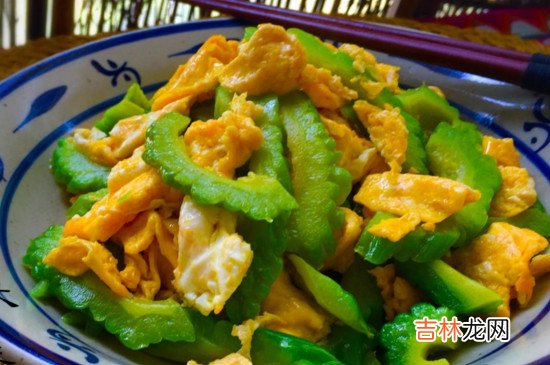 苦瓜可以炒鸡蛋吗