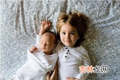 2020庚子年农历四月出生的鼠宝宝起什么名字？