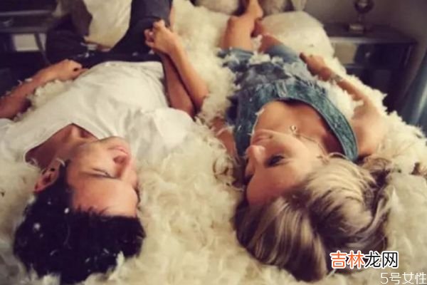 老公外遇有什么表现 外遇究竟是谁的错