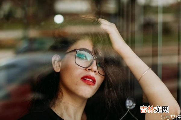 丈夫与人聊天暧昧算出轨吗？ 丈夫与人聊天暧昧可以原谅吗？
