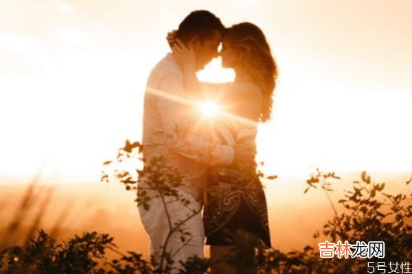 婚姻出现第三者怎么办？ 出轨的婚姻必须离婚吗？