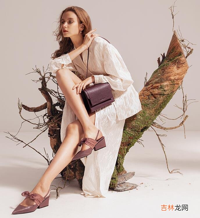 1000元左右的女包品牌有哪些？
