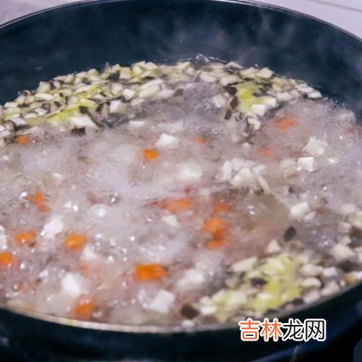 西湖牛肉羹的家常做法 西湖牛肉羹正宗的做法