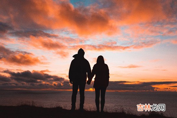 女人为什么总怀疑男人会背叛婚姻 女人怀疑男人背叛婚姻的原因