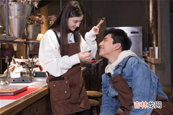 异地夫妻多久见一次面正常 夫妻异地一年不见面正常吗？