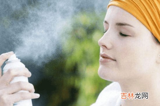 用了蜜粉后还可以用定妆喷雾吗