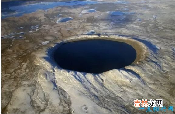 世界上最大的10个陨石坑排行榜第9个看得人心慌