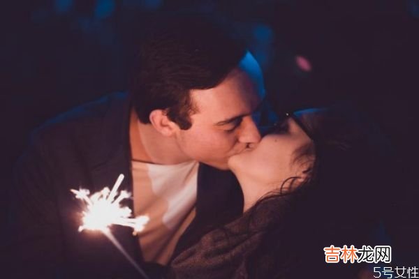 男人对你的依赖是爱吗？ 男人依赖一个女人会有这几个表现