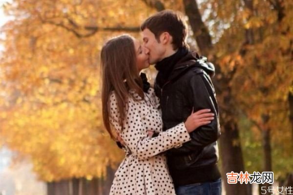 出轨的男人还会像以前一样爱老婆吗？ 出轨还爱老婆的表现