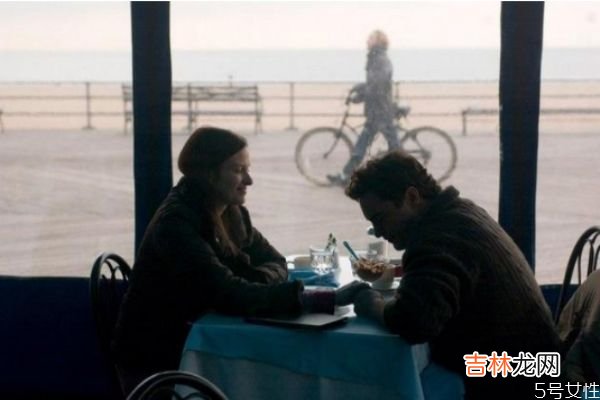 如果老公提离婚是真想立马离吗? 男的想彻底离婚的表现