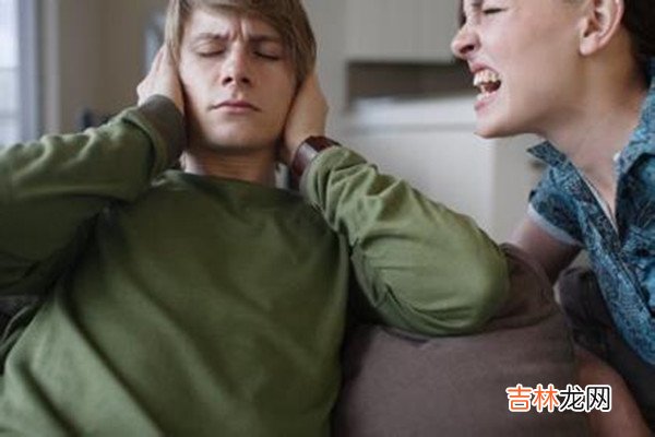 夫妻吵架老公该怎么做 夫妻吵架老公如何做是对的