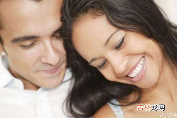 婚姻中男人爱不爱你应该看什么 婚姻中爱你的的男人表现