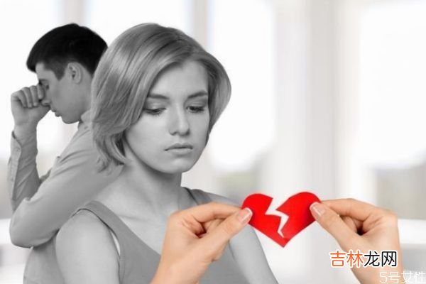 老婆出轨后隐瞒的表现 老婆出轨后的有这些反常表现