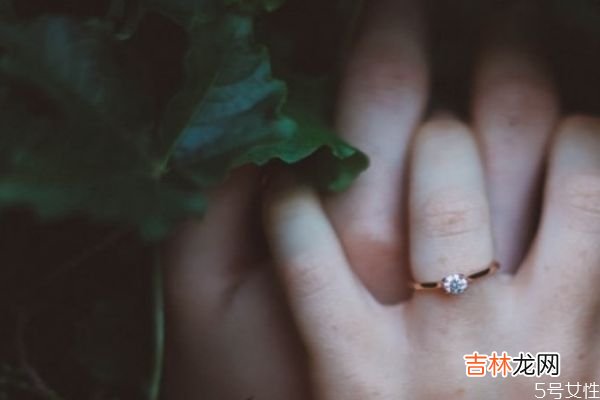 老婆冷战不理人怎么办？ 夫妻冷战超过一个月说明什么