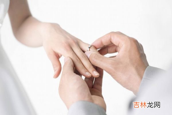 为什么本命年不适合结婚 化解本命年的方法