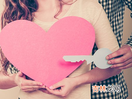 有哪些算命书_2015年谁有感情危机