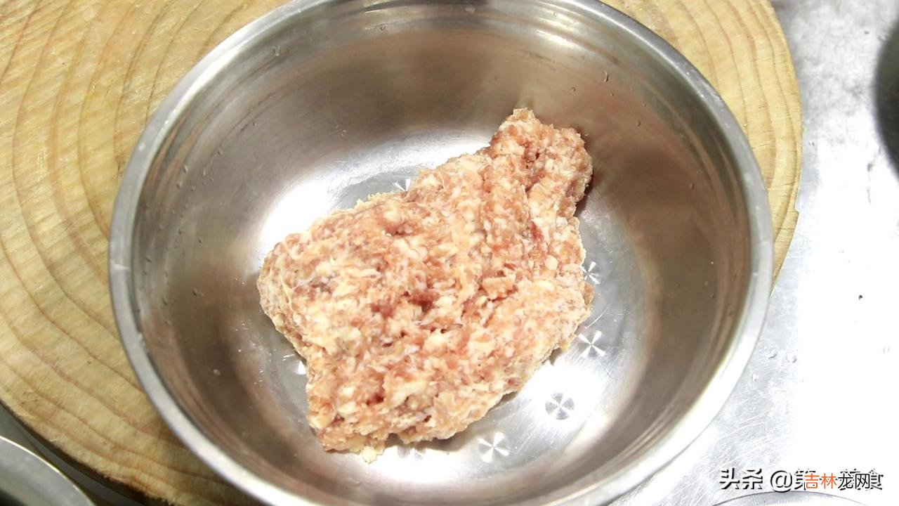 香菇肉馅饺子制作详细步骤 香菇肉馅饺子的做法