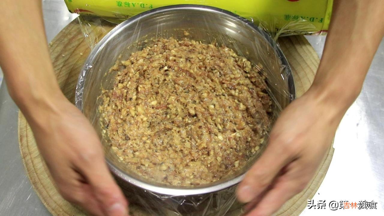 香菇肉馅饺子制作详细步骤 香菇肉馅饺子的做法