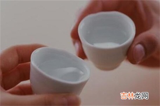 白酒和海带能一起食用吗