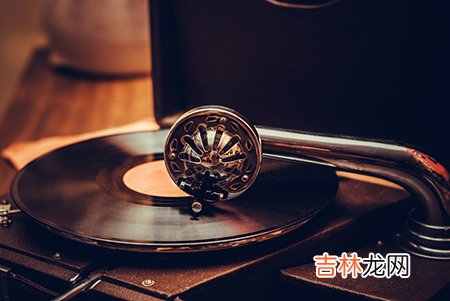 算命能活到多大岁数_七夕吃什么能旺桃花