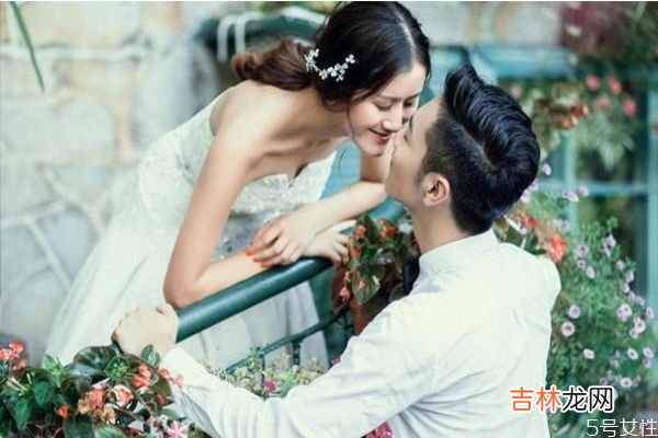 结婚纪念日送老婆什么好 最能讨老婆欢心的礼物