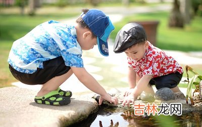 2020庚子鼠年腊月初四出生的男孩怎么起名？